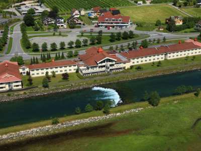 Loenfjord Hotel ภายนอก รูปภาพ